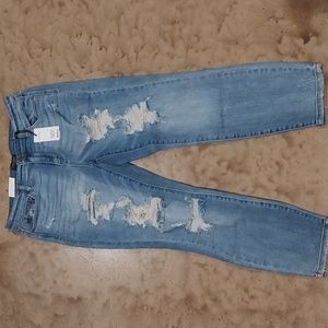 NWT Judy Blue Boyfriend Fit Distressed Jean Size 13/31w x 27L